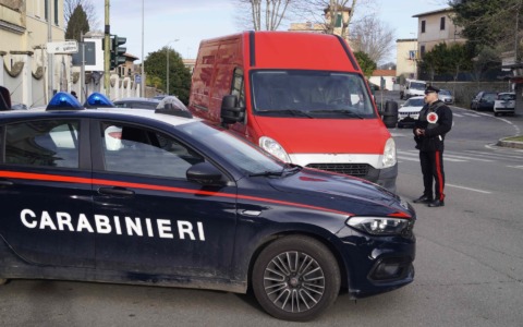 Lite tra vicini a Casina, un 31enne denunciato