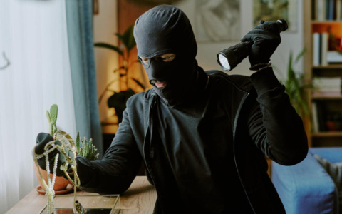 Ramiseto, nipote denunciato per il furto di 4.650 euro