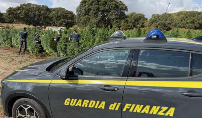 I beni della fabbrica clandestina donati a Reggio Emilia