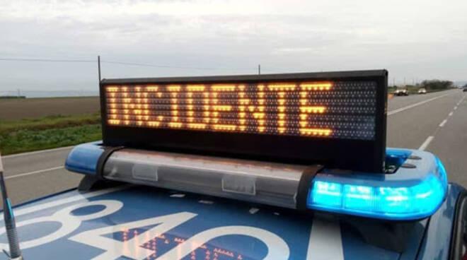 Grave operaio dopo una caduta da tre metri a Correggio