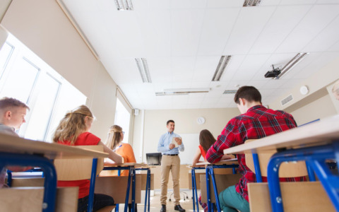 Riaprono nidi e scuole dell’infanzia: liste d’attesa dimezzate