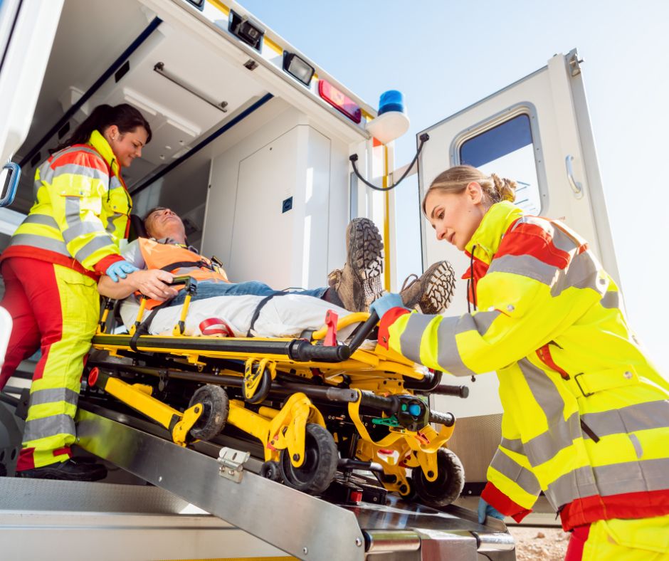 Un’ambulanza per assistere i pazienti fragili nell’Appennino reggiano